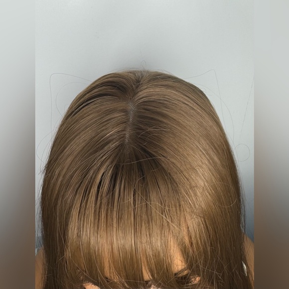 Light brown long  Wig - Picture 2 of 9